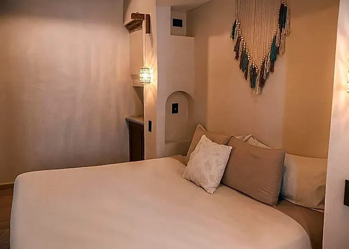 Enigmatic Experience Hotel Puerto Morelos